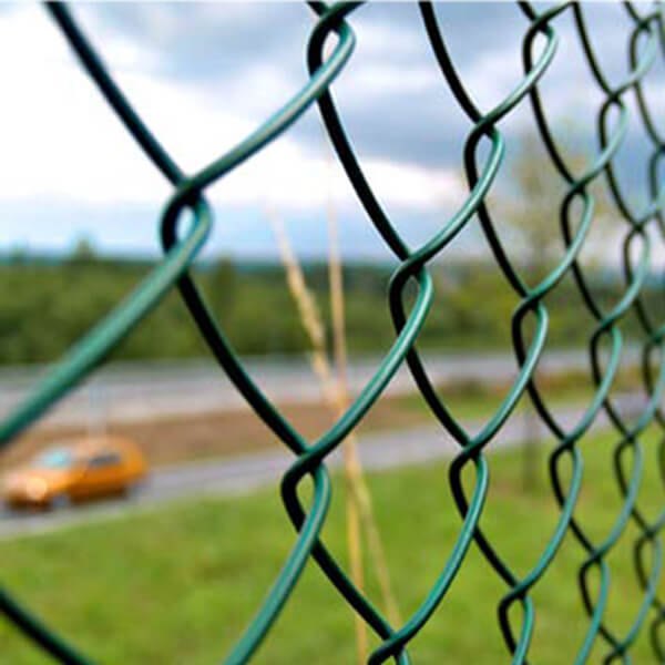 The Many Benefits of PVC Coated Chain Link Fences: Durability and Style Combined